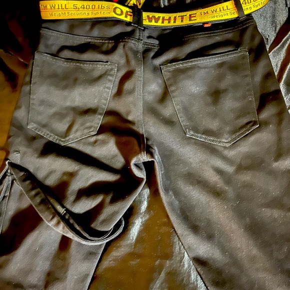 Off white jeans with off white belt - Picture 8 of 9